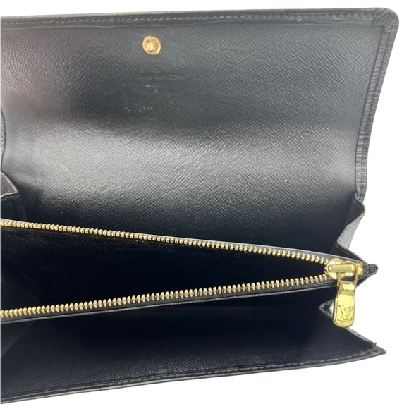 LOUIS VUITTON Epi Long Wallet Black - Picture 7 of 10